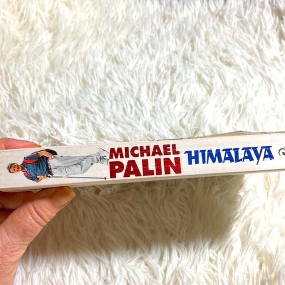 HIMALAYA MICHAEL PALIN MONTY PYTHON  TRAVEL BESTSELLER Paperback PHOTOS EUC - Picture 2 of 15